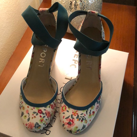 Report Shoes - Report wedges